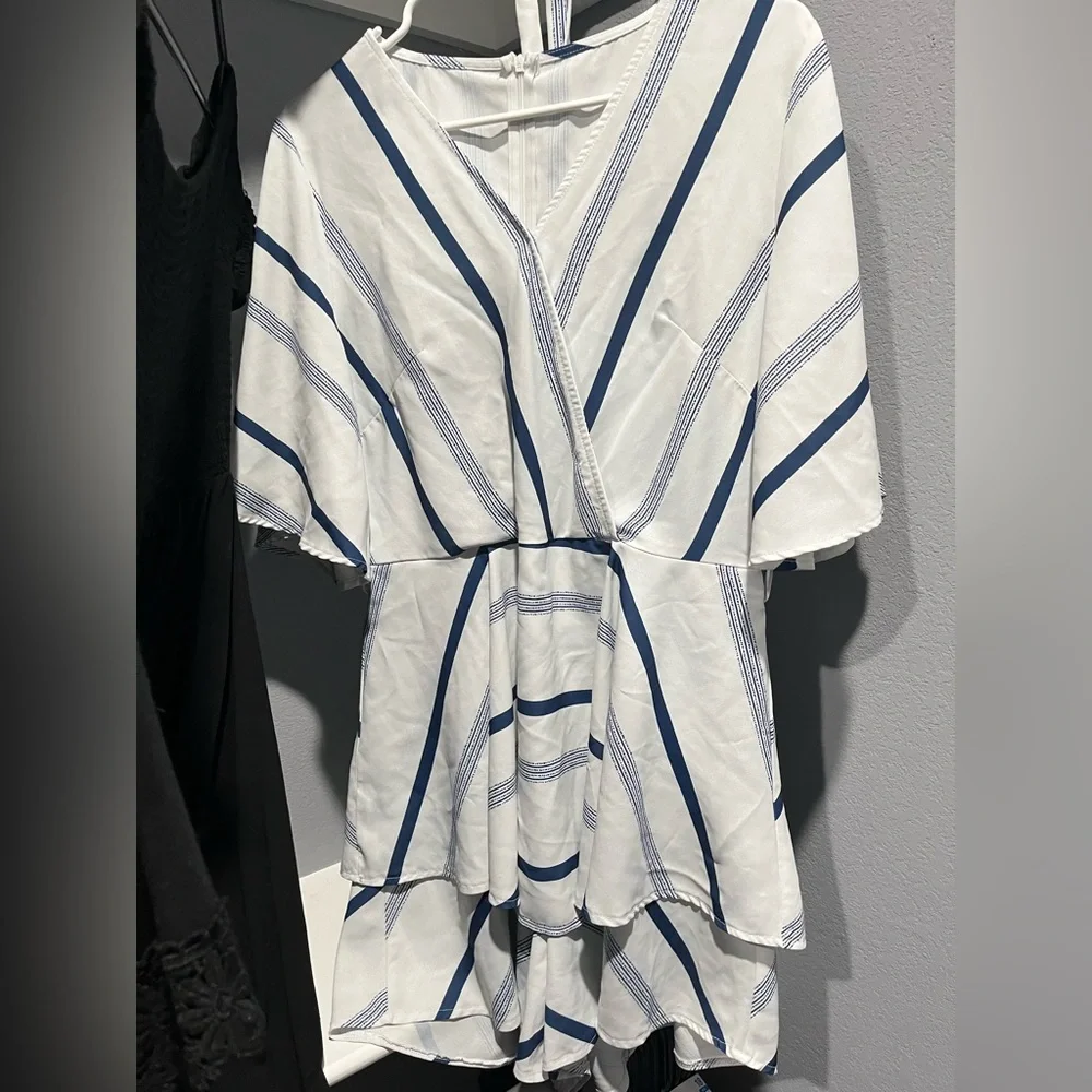 Romper - Picture 2 of 4